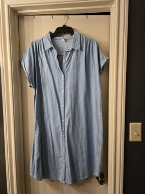 Old Navy Women's Chambray Shirt Dress